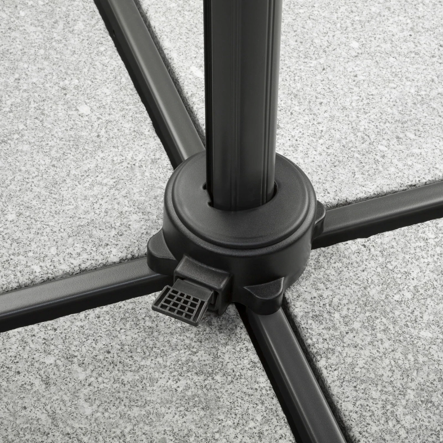 Schneider Sonnenschirm 'Rhodos Blacklight', Mit LEDs, Anthrazit, Ø 300 Cm 11 Schneider Sonnenschirm 'Rhodos Blacklight', Mit LEDs, Anthrazit, Ø 300 Cm – Bild 9